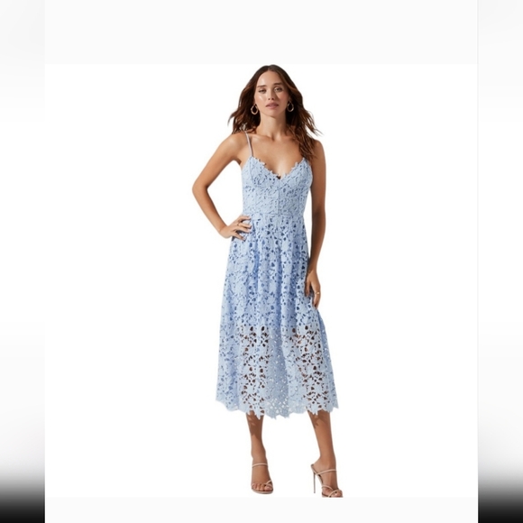 ASTR THE LABEL | Lace A-Line Midi Dress in Periwinkle, Size Small - Picture 2 of 9